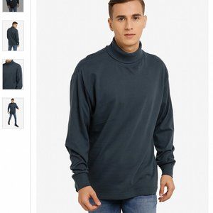 A&F Essential  Jersey Turtleneck NWT